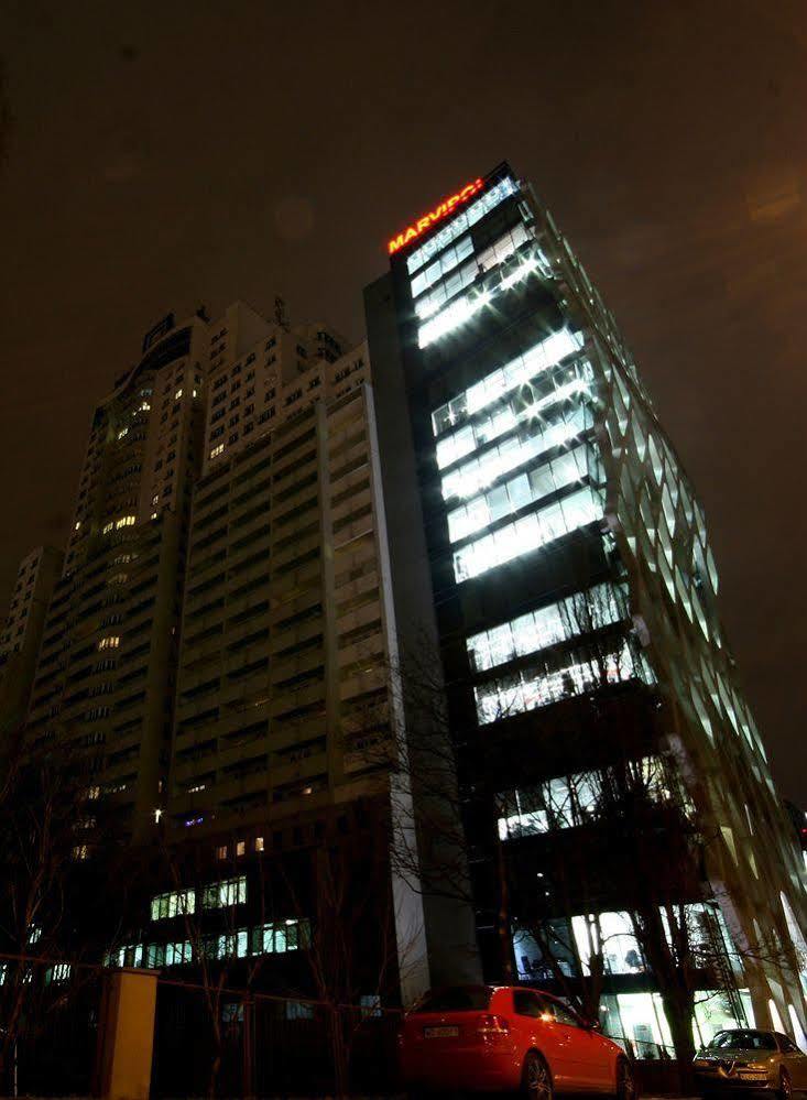 Lucka Residence Варшава Екстер'єр фото